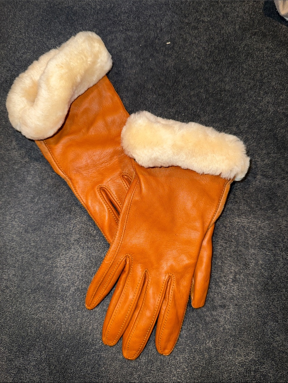 UGG Tan Leather Gloves with Cream Shearling Cuff